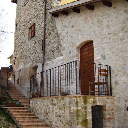 Casale Del Monsignore Сполето Номер фото